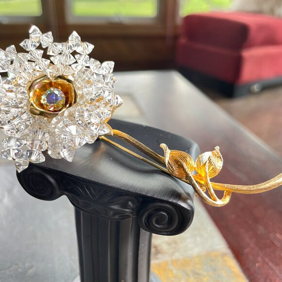 Vintage Coro Signed BIG 4.5" Flower Brooch Gold-tone Beads and Rhinestone - Picture 2 of 10